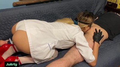 Девушки в трусиках